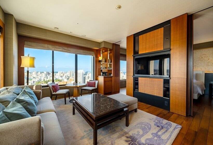 سوییت, Hyatt Regency Naha Okinawa