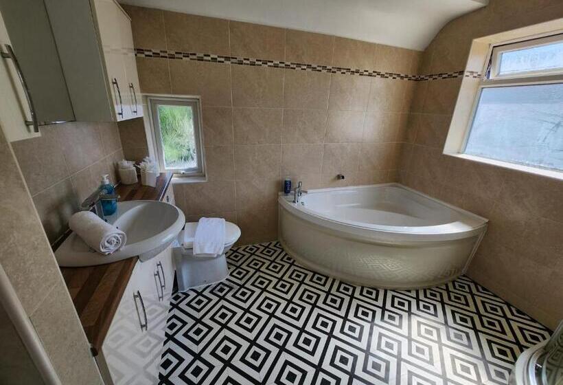 חדר סטנדרט נוף לגינה, Solihull Shared House