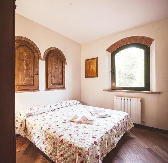 Номер Стандарт, Relais Casale Il Poggetto Villa Paola