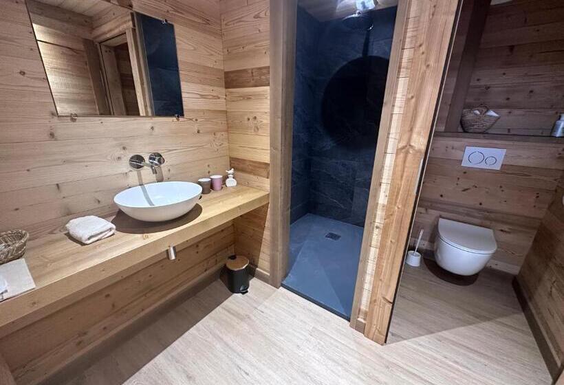 Номер Стандарт с Балконом, Chalet La Petite Ourse