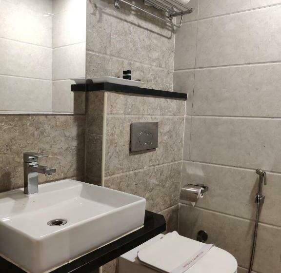 带大床的高级房间, Park Signature Hotels   Royal Benza