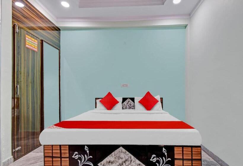 Трехместный Номер Классика, Oyo Flagship 81340  Diamond Inns