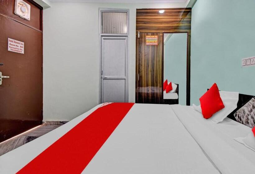 Трехместный Номер Классика, Oyo Flagship 81340  Diamond Inns