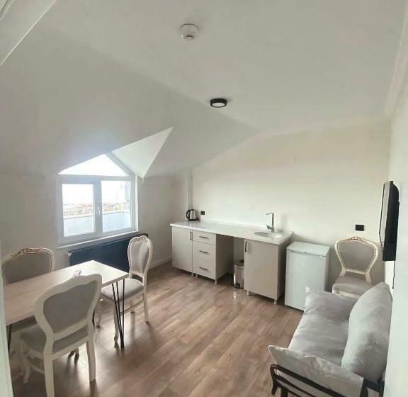 산 전망 스위트, Golden Life Suite