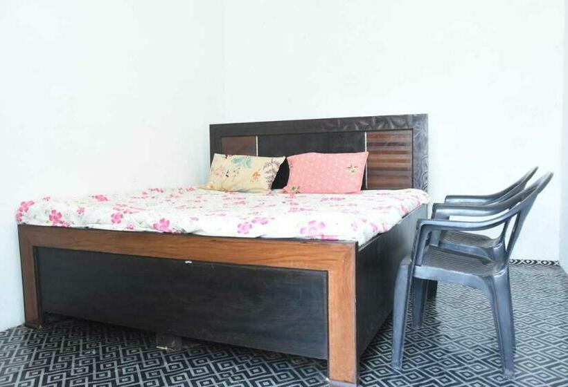 Трехместный Номер Классика, Spot On 81155 Tarun Guest House