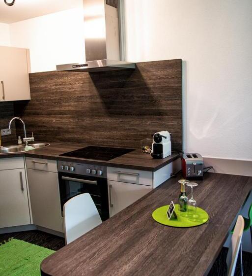 Апартаменты 1 Спальня с Террасой, Hewen Apartments