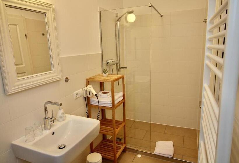 Полулюкс, Pension Willebuhr