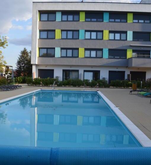 Студия Стандарт, Harmónia Apartman Balatonföldvár