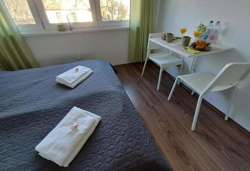 Студия Стандарт, Harmónia Apartman Balatonföldvár