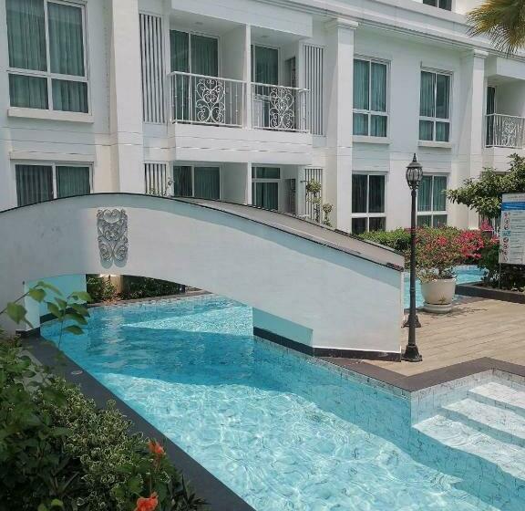 Апартаменты 1 Спальня Вид на Бассейн, The Orient Resort​ And​ Spa Pool Access ห้องติดสระ ใกล้หาดจอมเทียน พัทยา By Jasmin