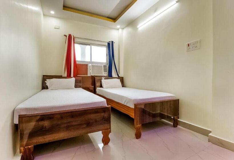اتاق کلاسیک سه تخته, Spot On 81255b Happy Guest House