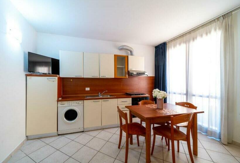Апартаменты 1 Спальня, Residence Alessandra