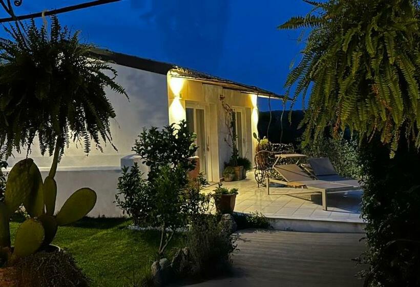 Standardzimmer mit Poolblick, Sweet Cugnana