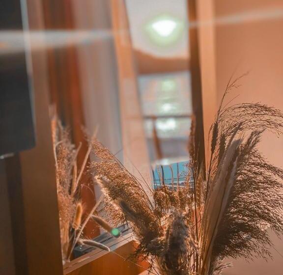 Triple Room Sea View, Aljur