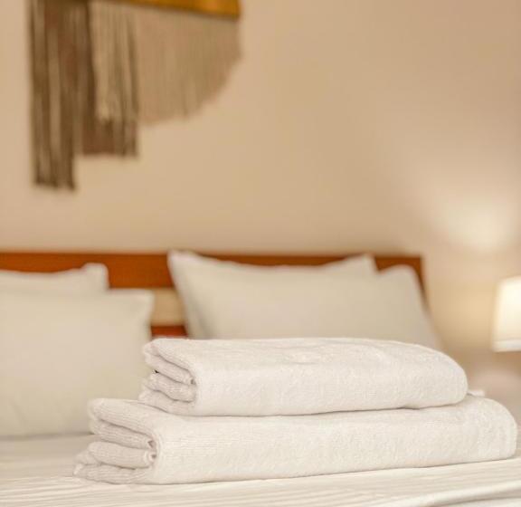 Triple Room Sea View, Aljur