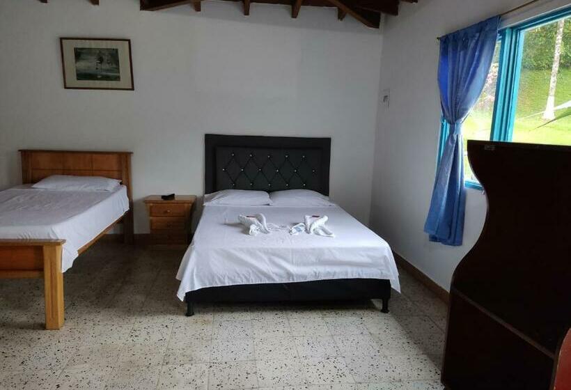 家庭间, Hosteria Puerta Del Nus