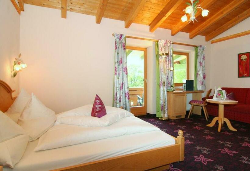 Номер Комфорт, Hindenburglinde
