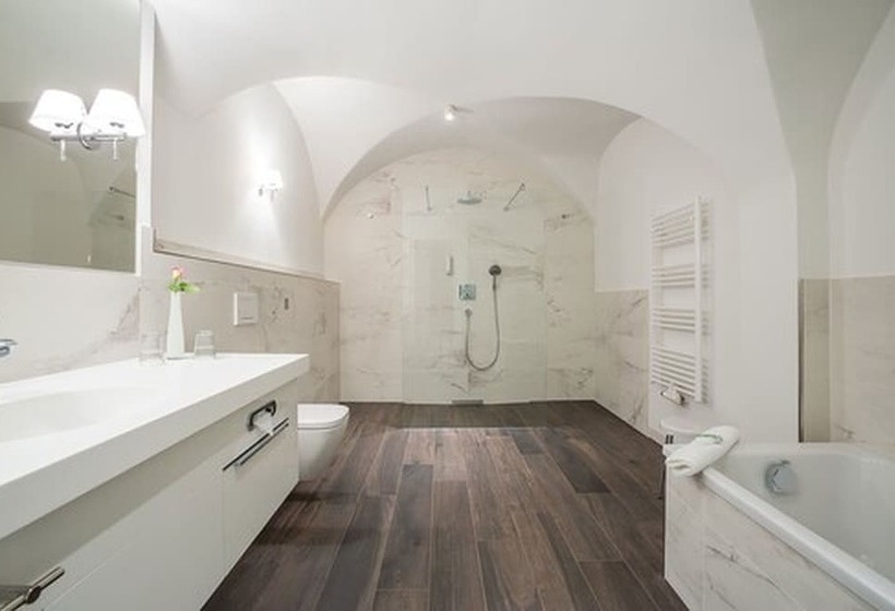 デラックスルーム, Romantik Hotel Burgkeller Residenz Kerstinghaus