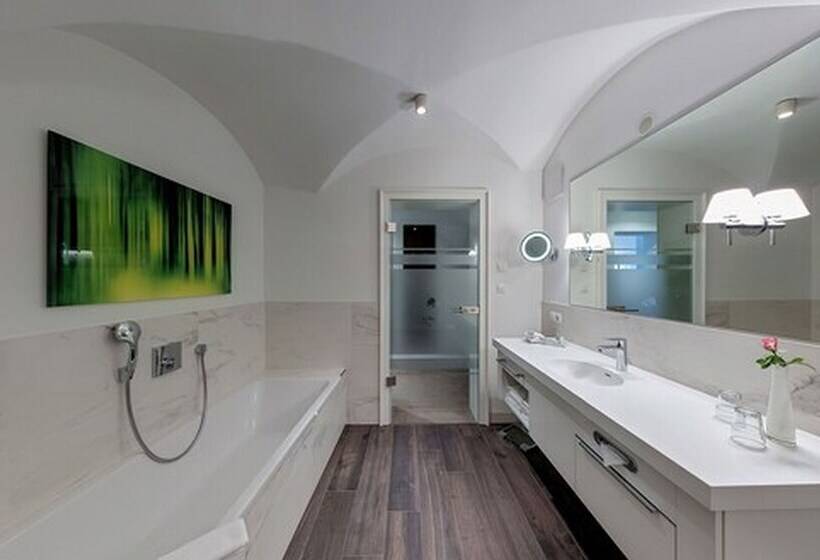 デラックスルーム, Romantik Hotel Burgkeller Residenz Kerstinghaus