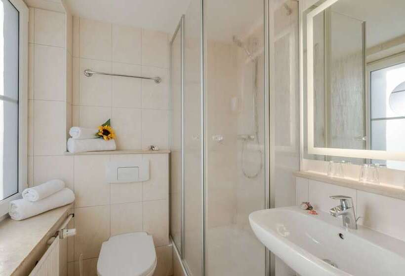 Люкс, Vineta Strandhotels