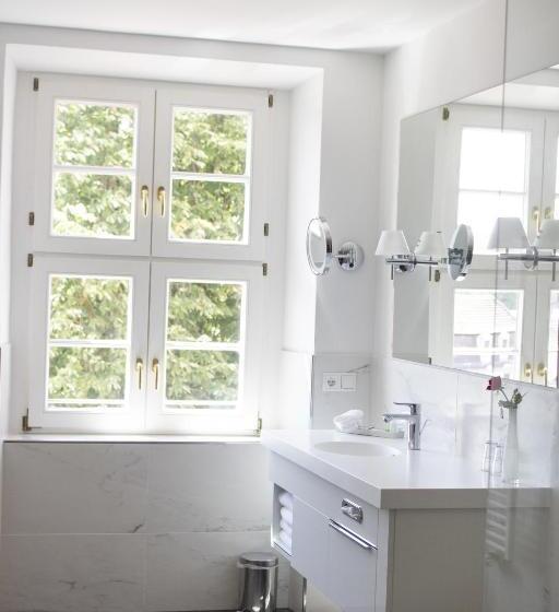 コンフォートルーム, Romantik Hotel Burgkeller Residenz Kerstinghaus