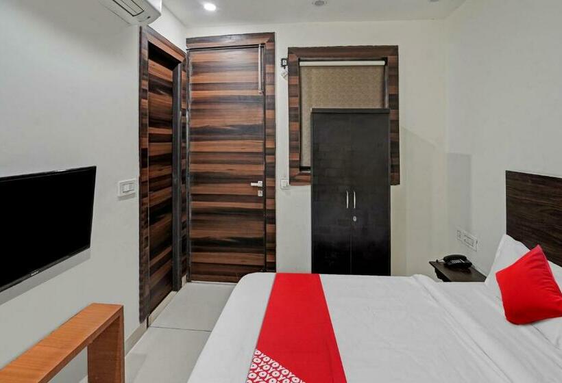 三人经典房间, Flagship Hotel King S