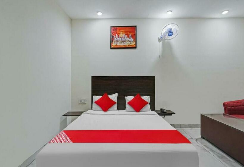 三人经典房间, Flagship Hotel King S