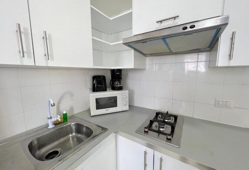 سوییت جونیور با بالکن, Vacation Studios With Rooftop Pool, Beach Club, Restaurants   Playa Los Corales