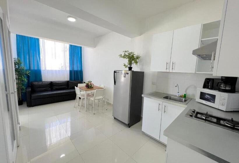سوییت جونیور با بالکن, Vacation Studios With Rooftop Pool, Beach Club, Restaurants   Playa Los Corales