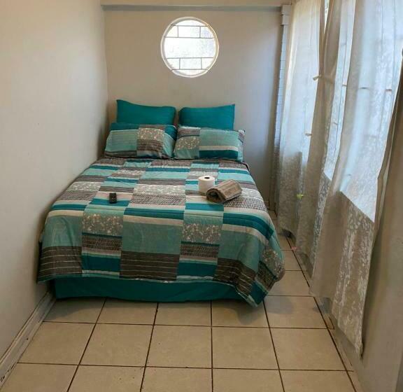 Студия Стандарт, Moments Of Joy Guesthouse