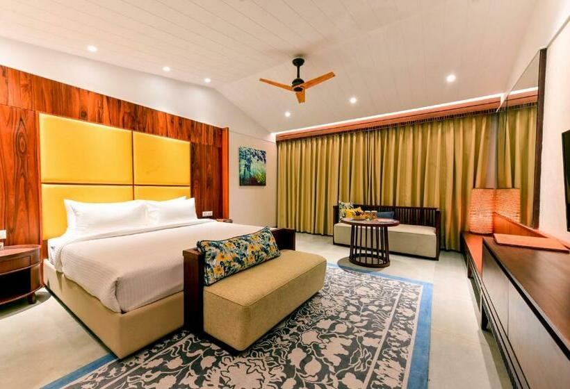 Номер Deluxe, Four A Resort Jammu