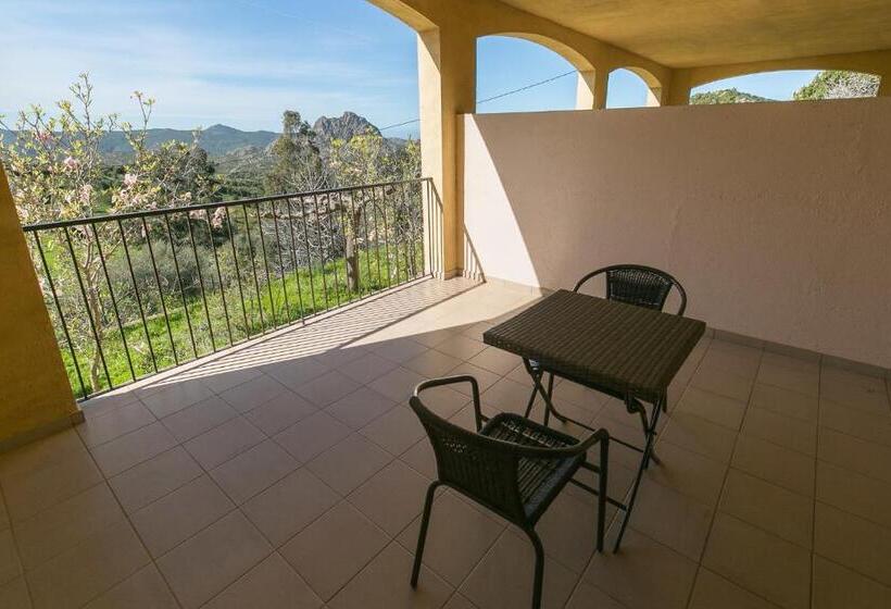 חדר סטנדרט עם טרסה, Relais De Saleccia