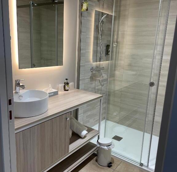 Трехместный Номер Superior, Logis Hôtel L Amandier
