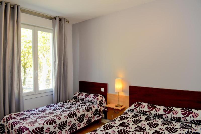 Номер Стандарт Трехместный, Logis Hôtel L Amandier