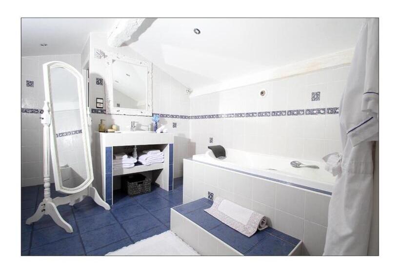 Студия Deluxe, Villa Aimée Luxury Apartments With Heated Pool