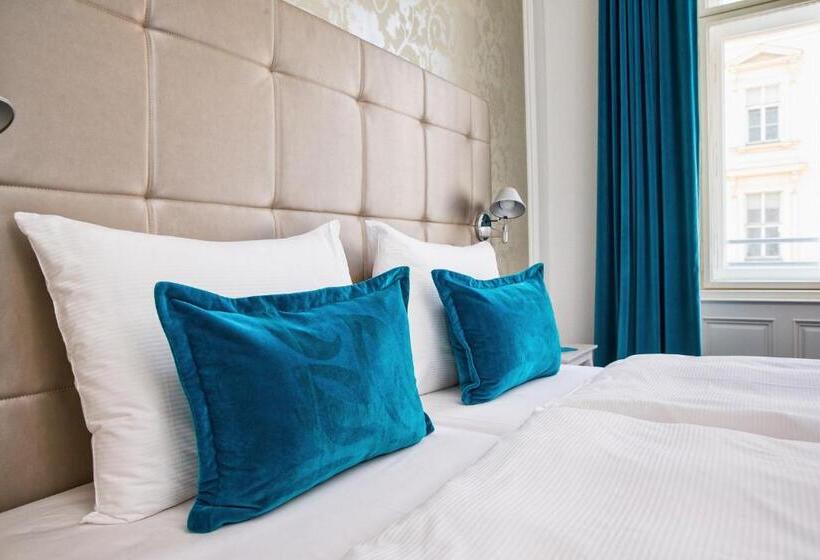 带大床的标准间, Motel One Newcastle