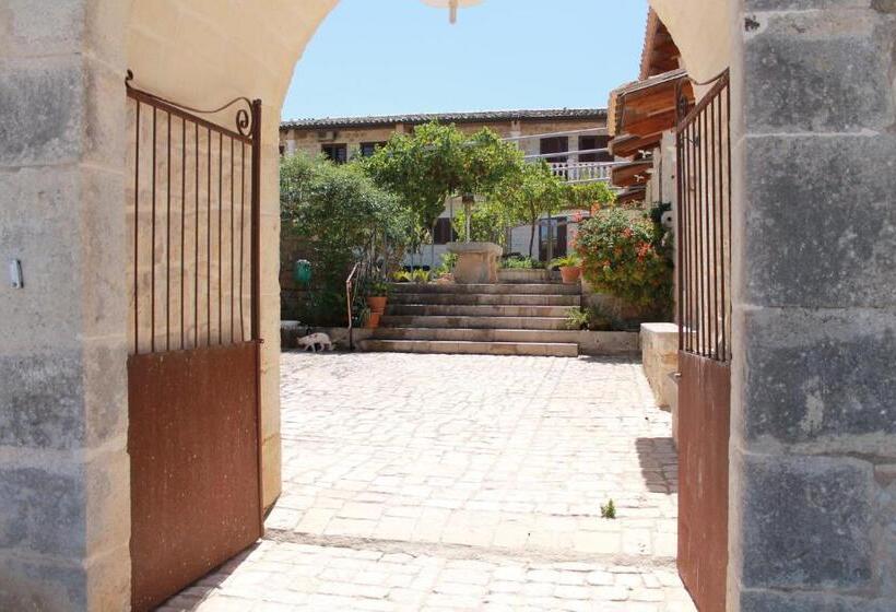 اتاق لوکس, Le Due Palme