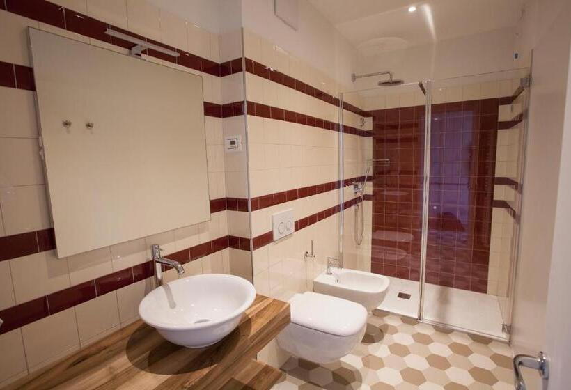 Люкс Комфорт, Villa Italia Luxury Suites And Apartments