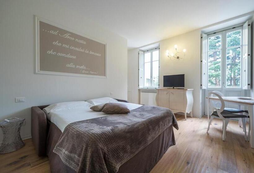 Люкс Комфорт, Villa Italia Luxury Suites And Apartments