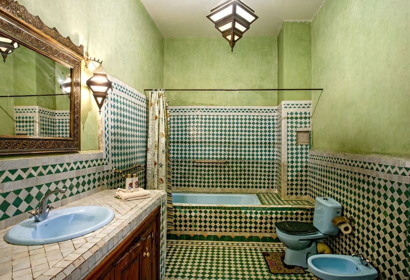 Habitación Estándar, Riad Lakhdar