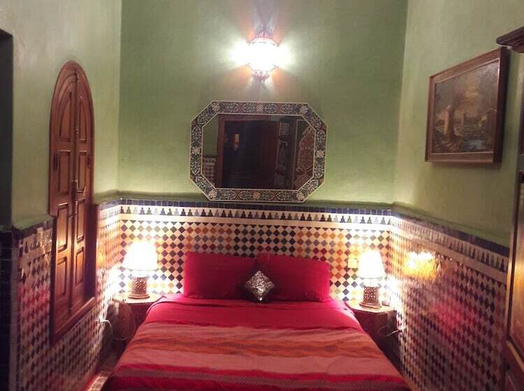 Habitación Estándar, Riad Lakhdar