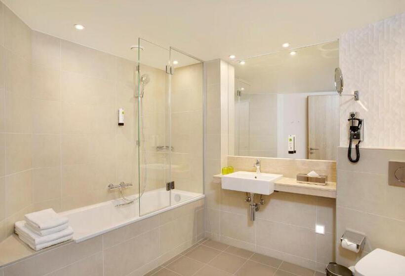 标准间带双人床, Holiday Inn Frankfurt Airport, An Ihg