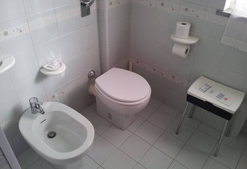 标准间, B&b Dietro Il Politeama