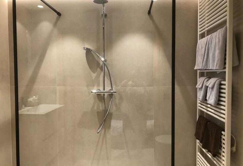 Номер Deluxe, Duivels Paterke Harelbeeksestraat 29, 8500 Kortrijk