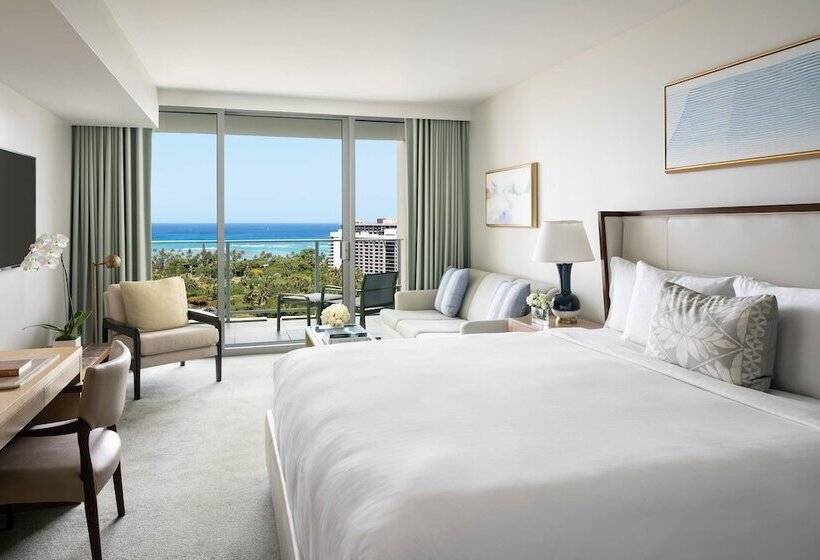Номер Deluxe Вид на Море, The Ritzcarlton Residences, Waikiki Beach
