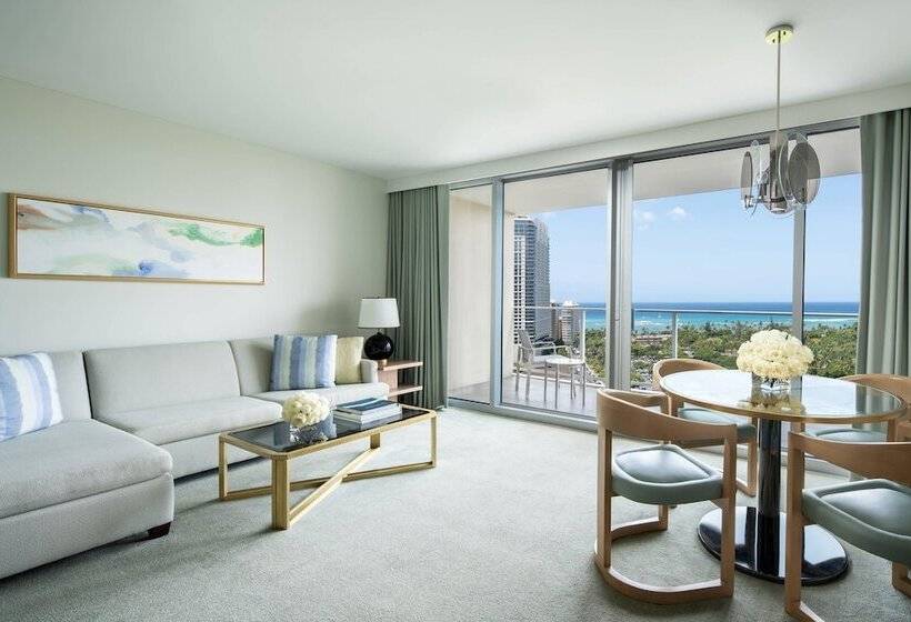 Люкс Deluxe Вид на Море, The Ritzcarlton Residences, Waikiki Beach