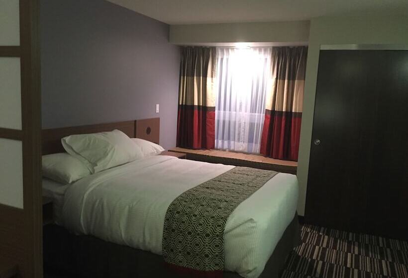 Люкс, Microtel Inn & Suites By Wyndham Kirkland Lake