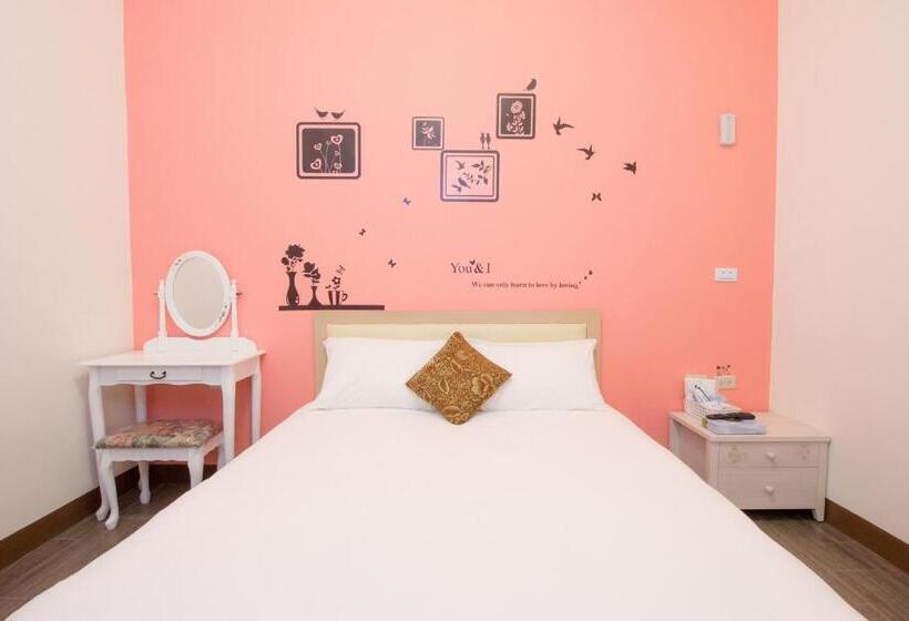 خانه 3 خوابه, Dali Moonlight B&b