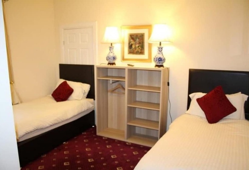 Номер Стандарт, Highland House Callander