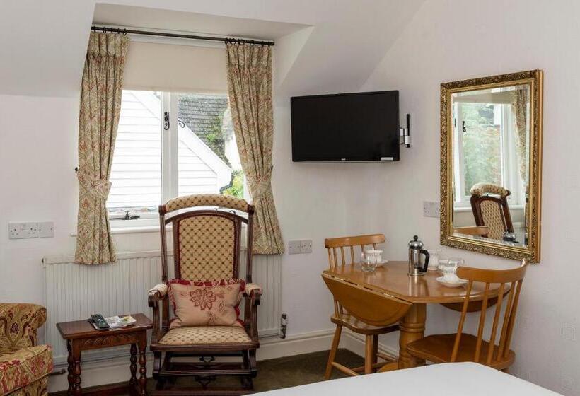 Классический Номер, The Abbey Hotel & Apartments